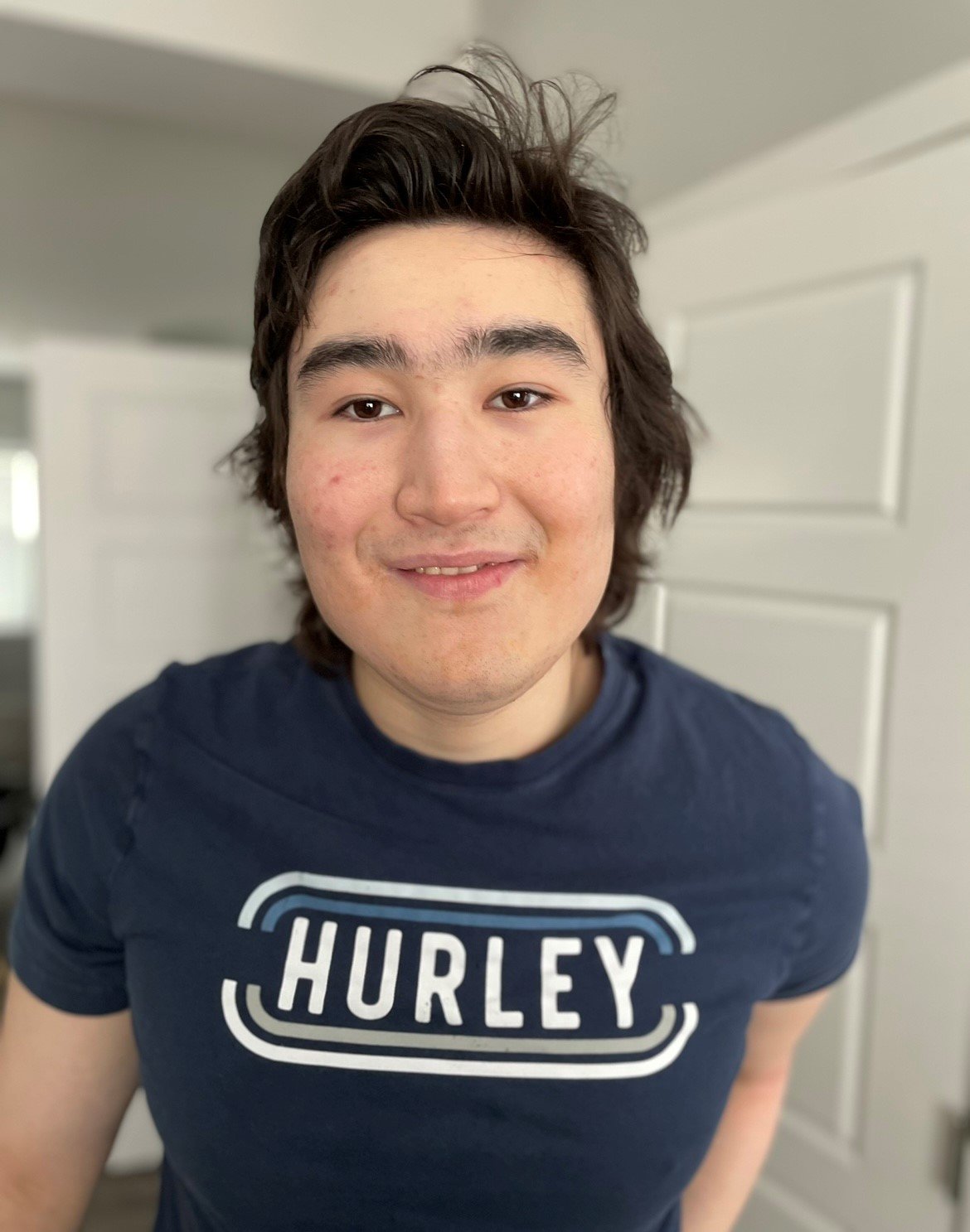 Winnipeg mom calls hairdresser an ‘angel’ after helping son with autism