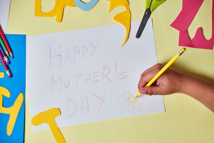 Mother’s Day controversy in Quebec after teachers celebrate parents