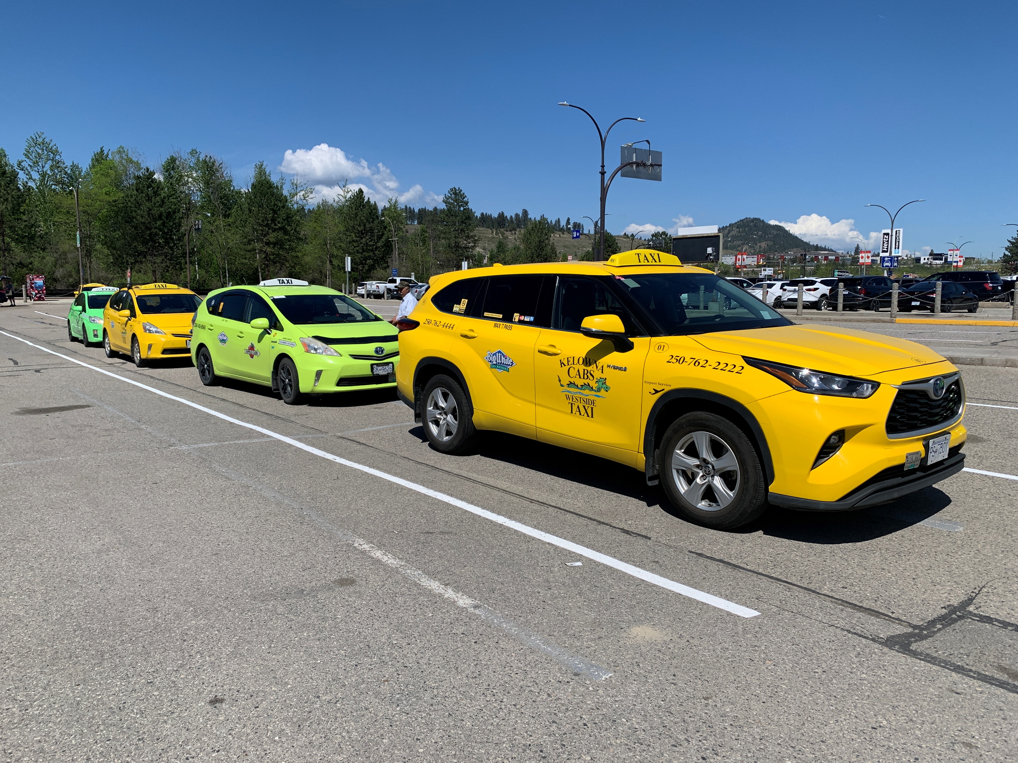 Kelowna S Taxi Industry Braces For Arrival Of Uber Okanagan   Taxi May 11 