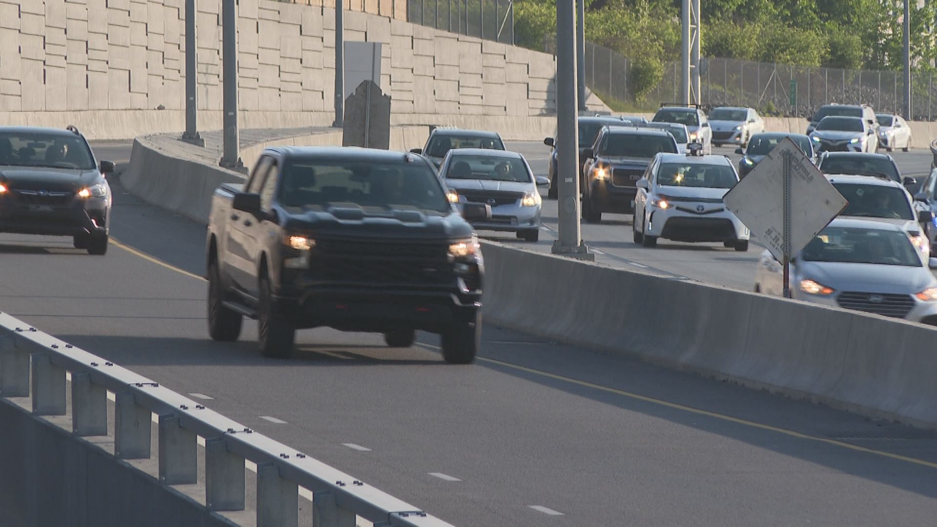 Traffic Headaches Expected Across Montreal Due To Road Closures This   Traffic 2 