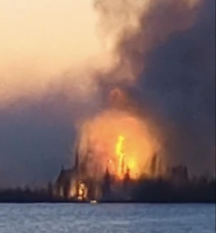 Clearwater River Dene Nation, La Loche in northern Sask. issue evacuation orders due to wildfire - image