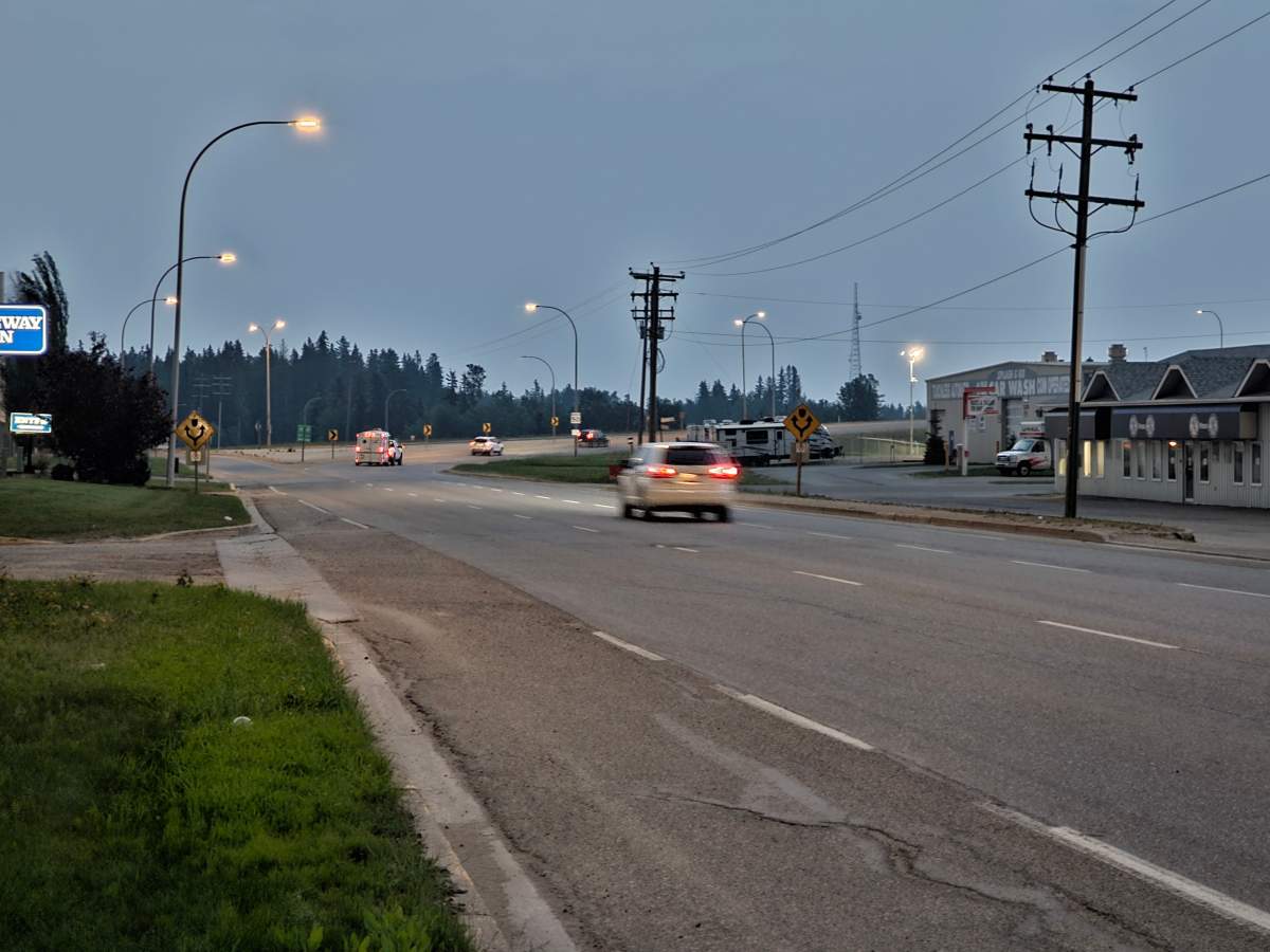 Evacuees fleeing a wildfire near Edson, Alta. on Friday, June 9, 2023.