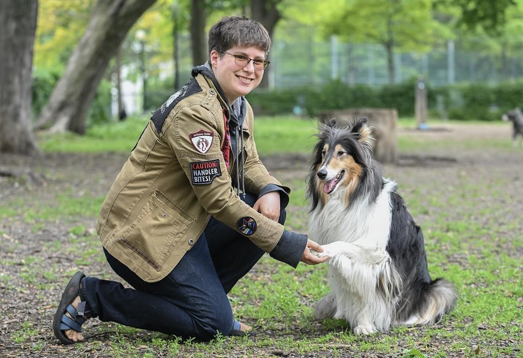 As Montreal’s housing crisis persists, advocates take aim at no-pet clauses in leases  | 24CA News