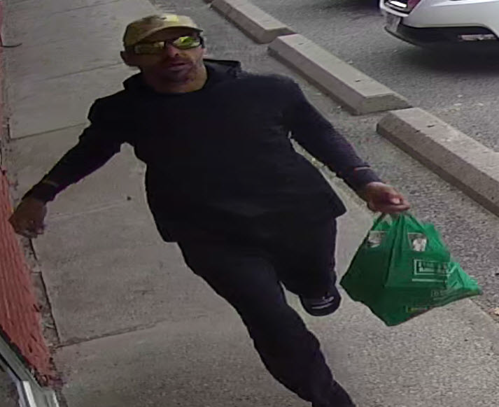 Police are seeking to identify a suspect wanted in connection with a convenience store robbery in Oshawa.