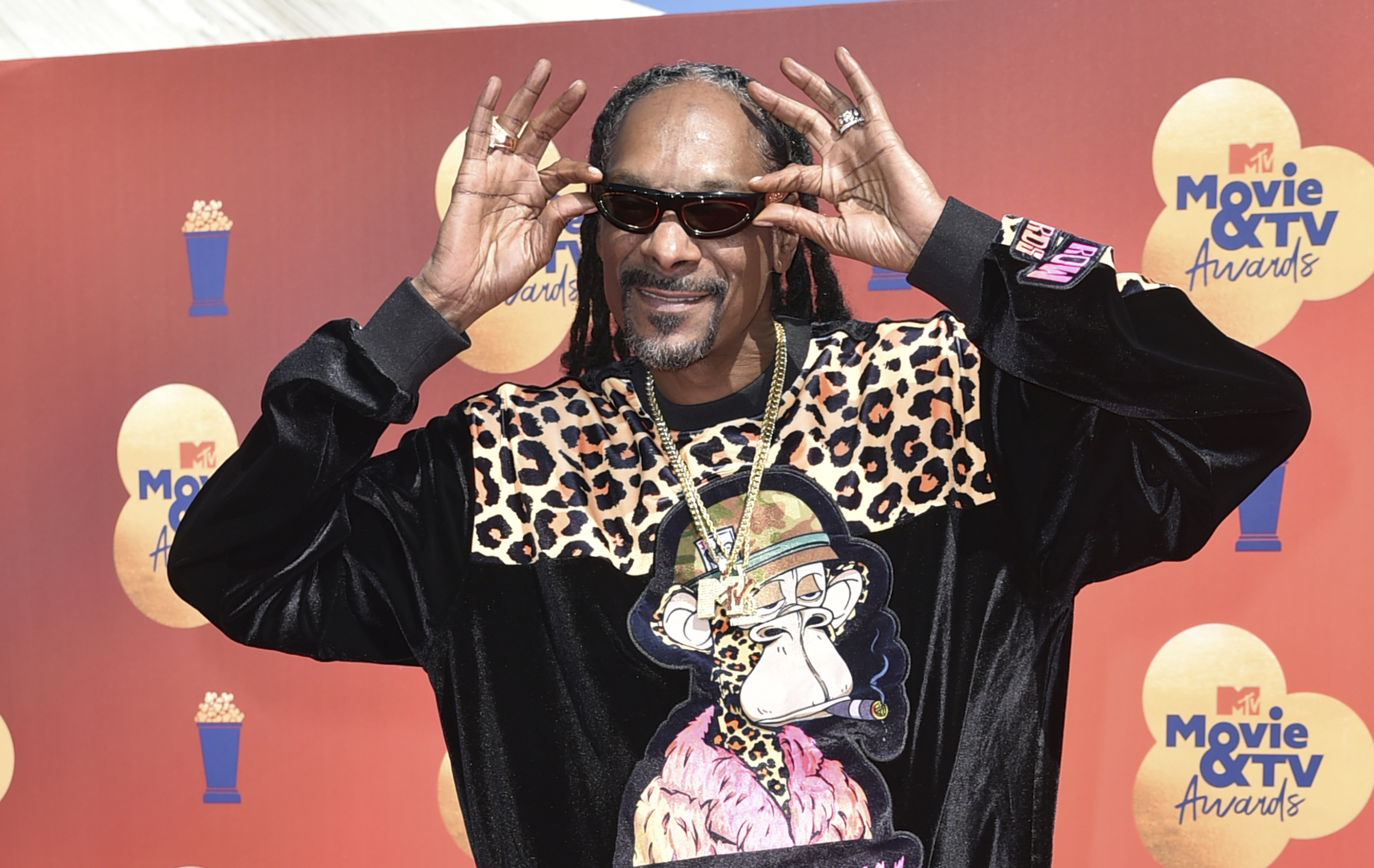 Snoop Dogg and Ryan Reynolds Are Both Bidding to Own an NHL Team