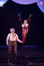 Cirque du Soleil, Corteo - image