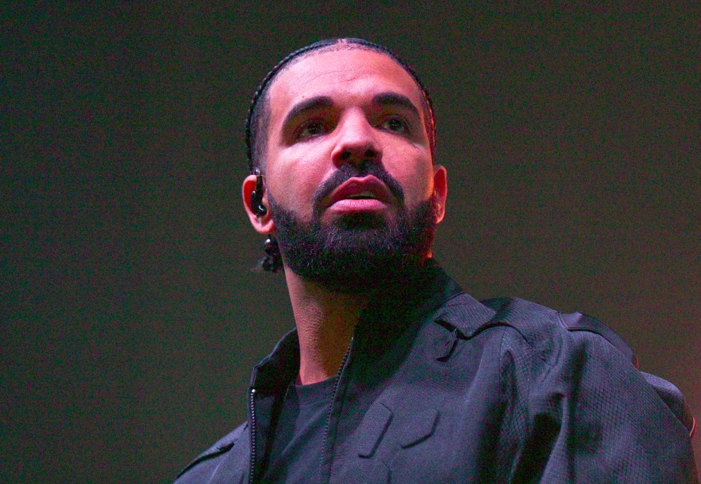 Drake Guest Stars On 'Dave' Alongside Brad Pitt - Vimarsana News