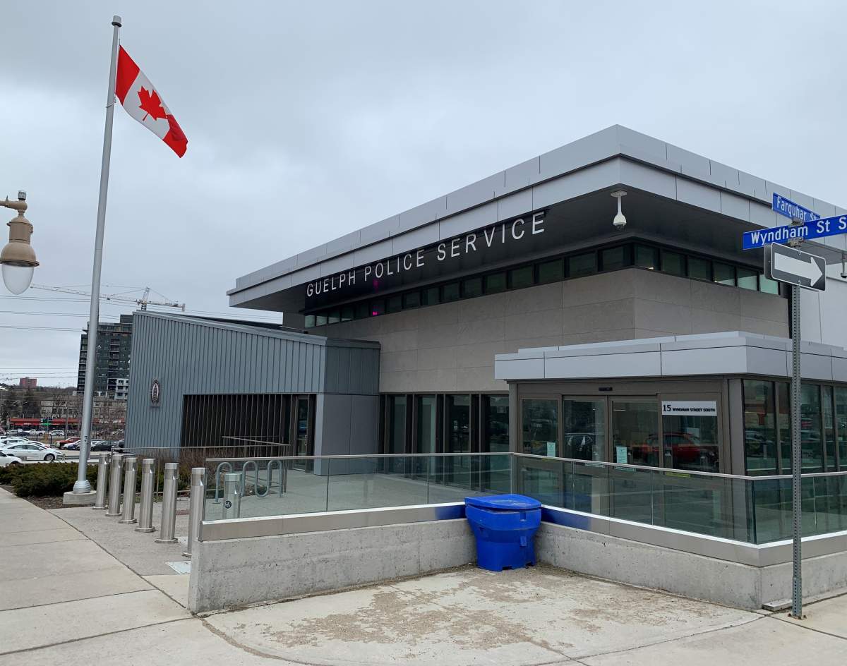 Guelph man charged in gunpoint robbery - image