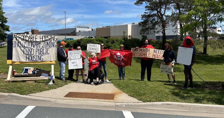 Rally to ‘keep Dartmouth affordable’ raises concerns about proposed housing development