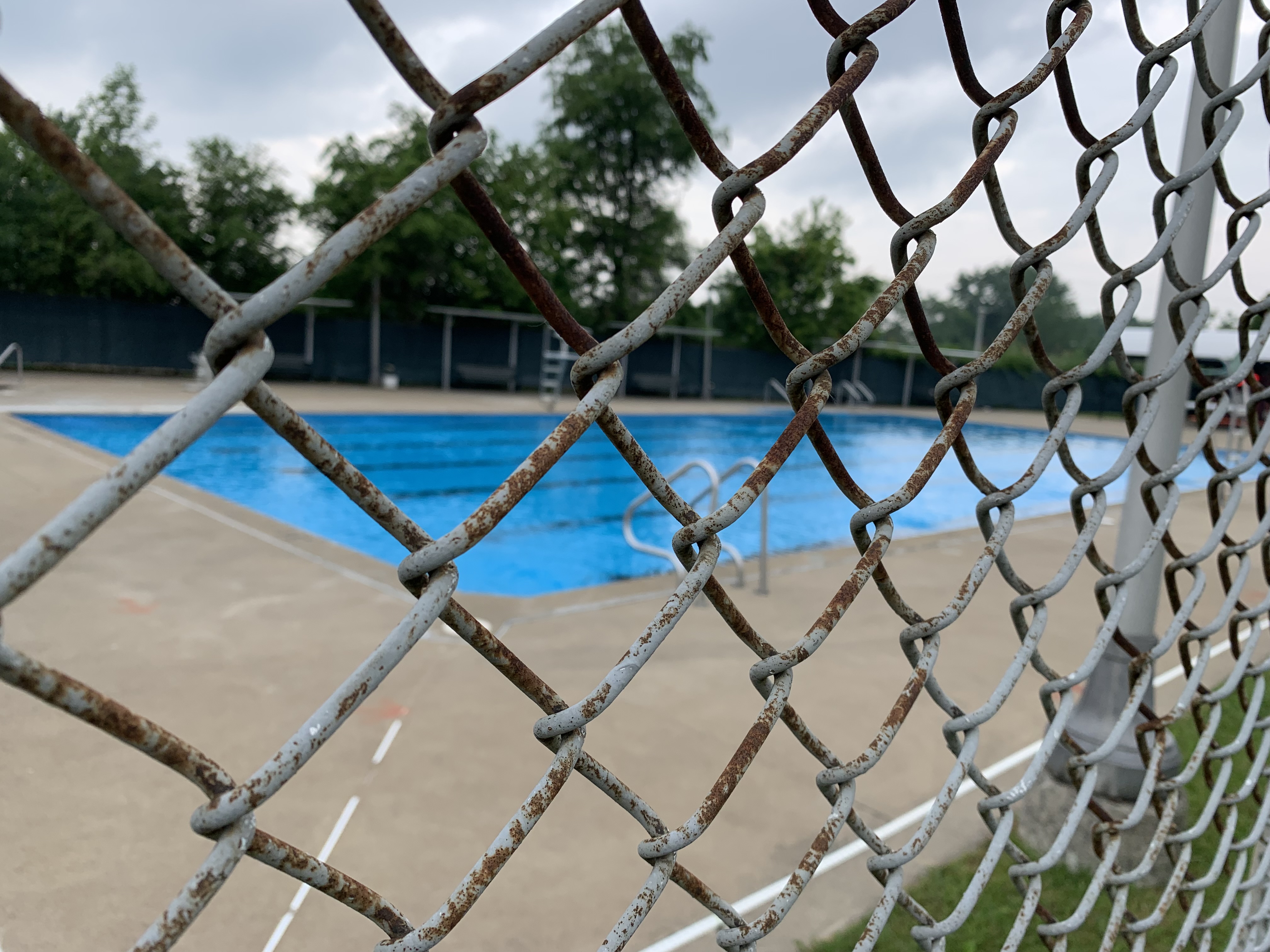 жена се възстановява след това което полицията във Ванкувър се