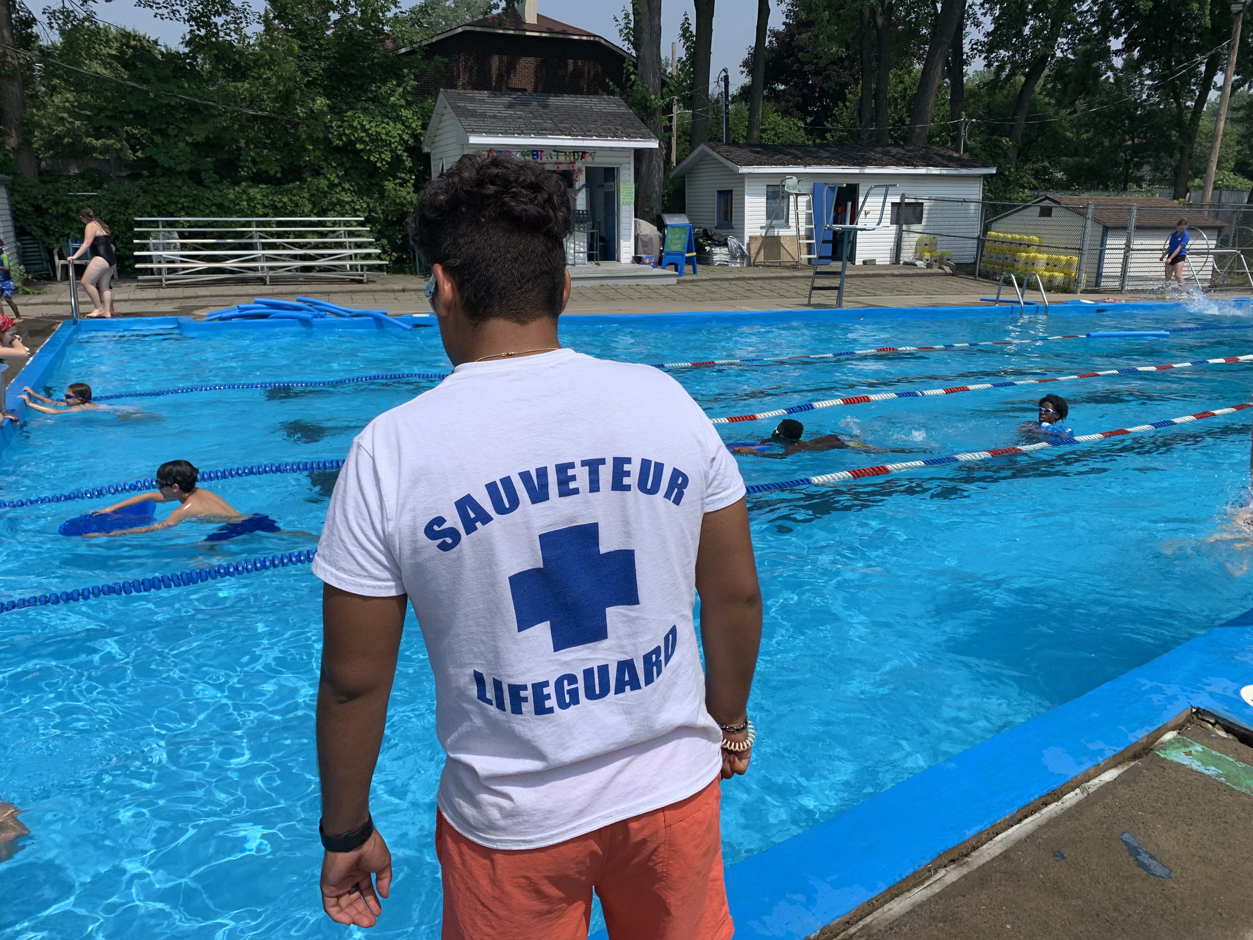 Locals mourn closure of landmark pool in Pierrefonds Que. after