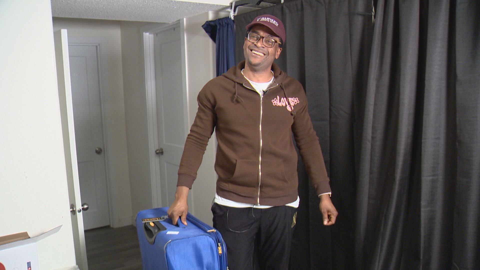 Internationally trained doctor set to leave Canada for greener pastures.  | 24CA News