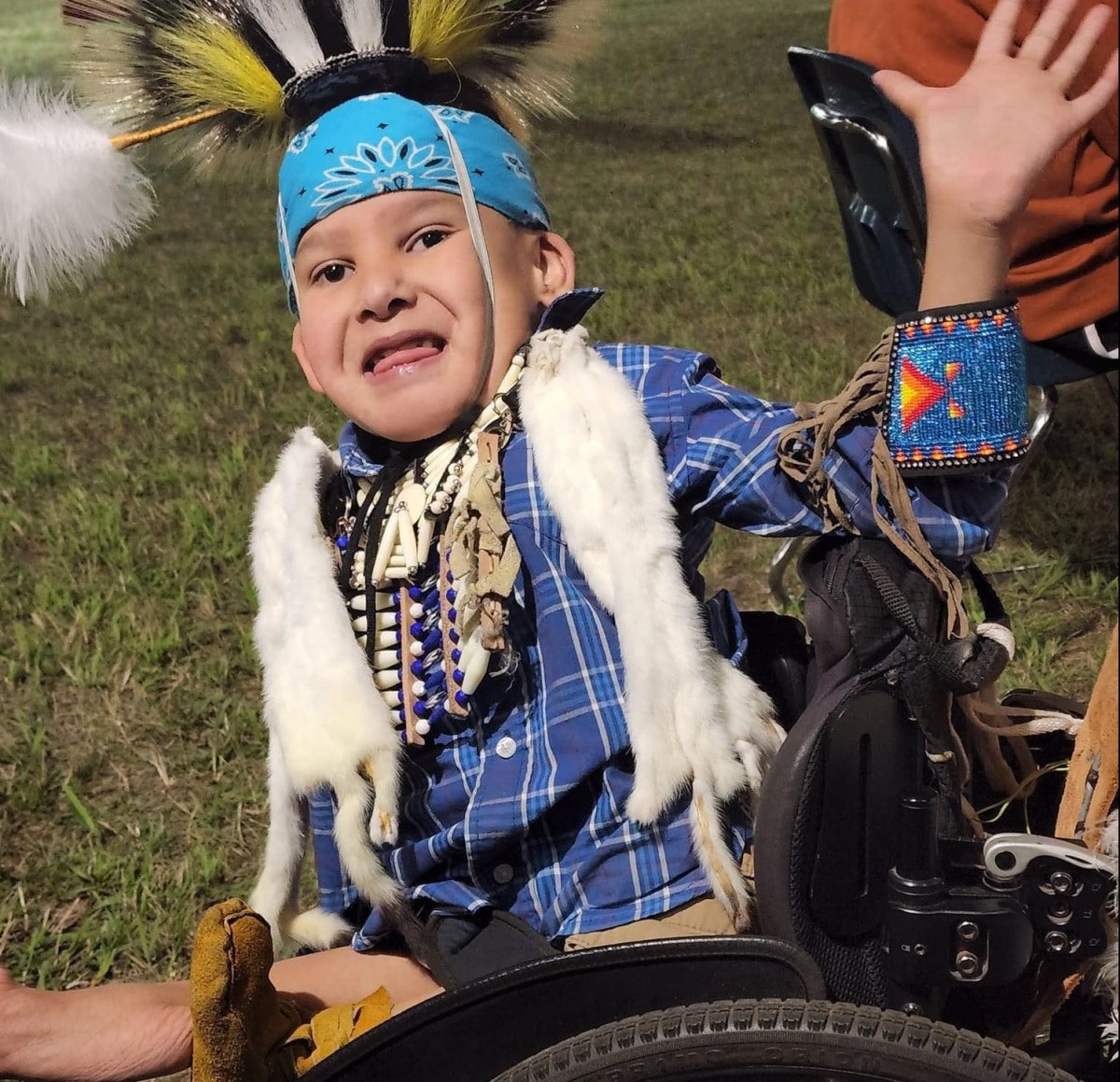 An 8-year-old powwow dancer has touched many hearts at Kahkewistahaw First Nation powwow with his passion for dancing despite having limitations.