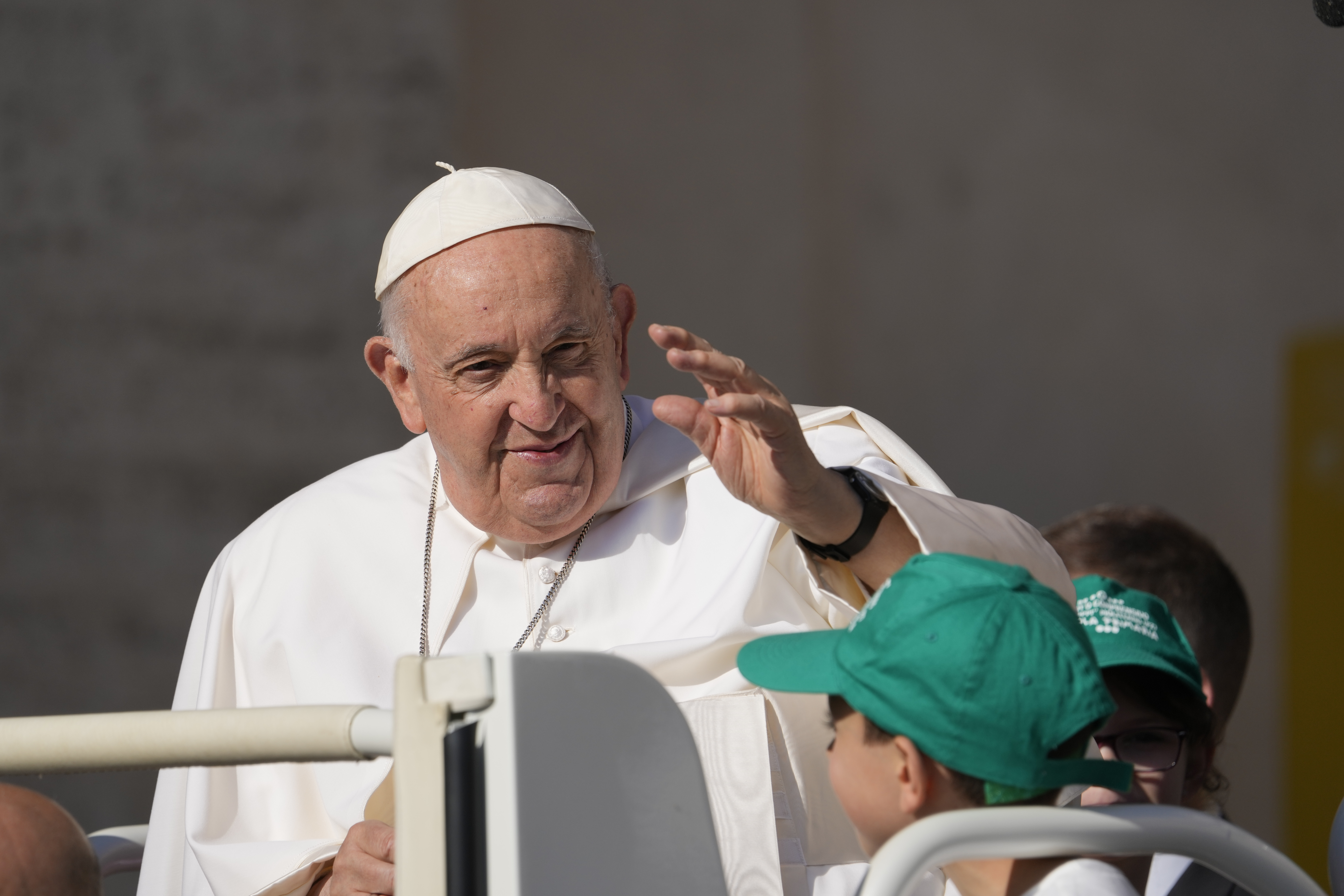 Pope Francis in ‘good general condition’ after intestinal surgery, Vatican says – National | 24CA News
