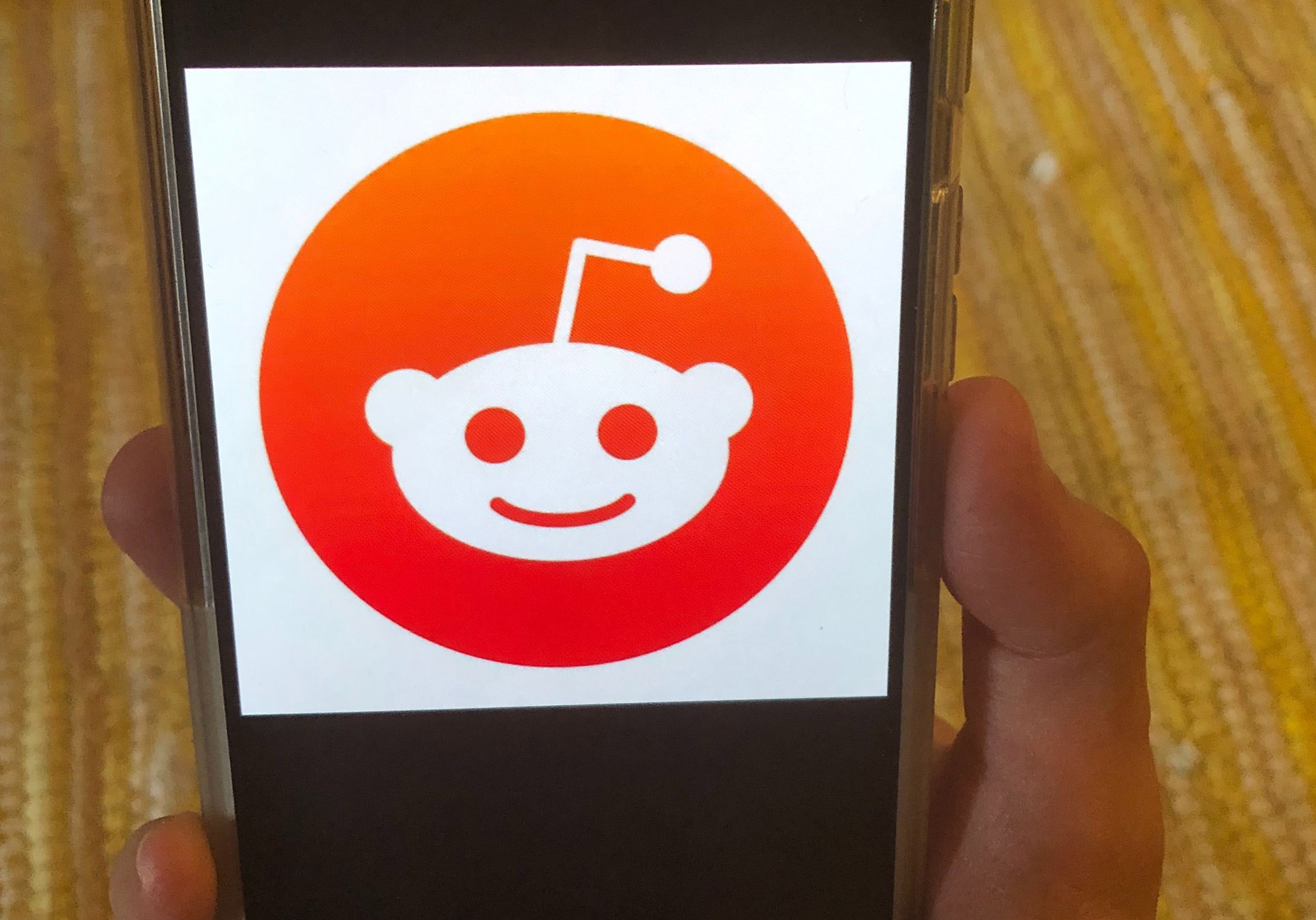 Reddit in crisis as prominent moderators protest API price increase