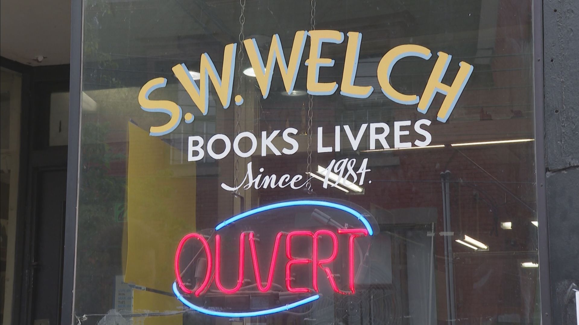 ‘I’m a little tired’: Beloved Montreal bookstore set to close after nearly 40 years  | 24CA News
