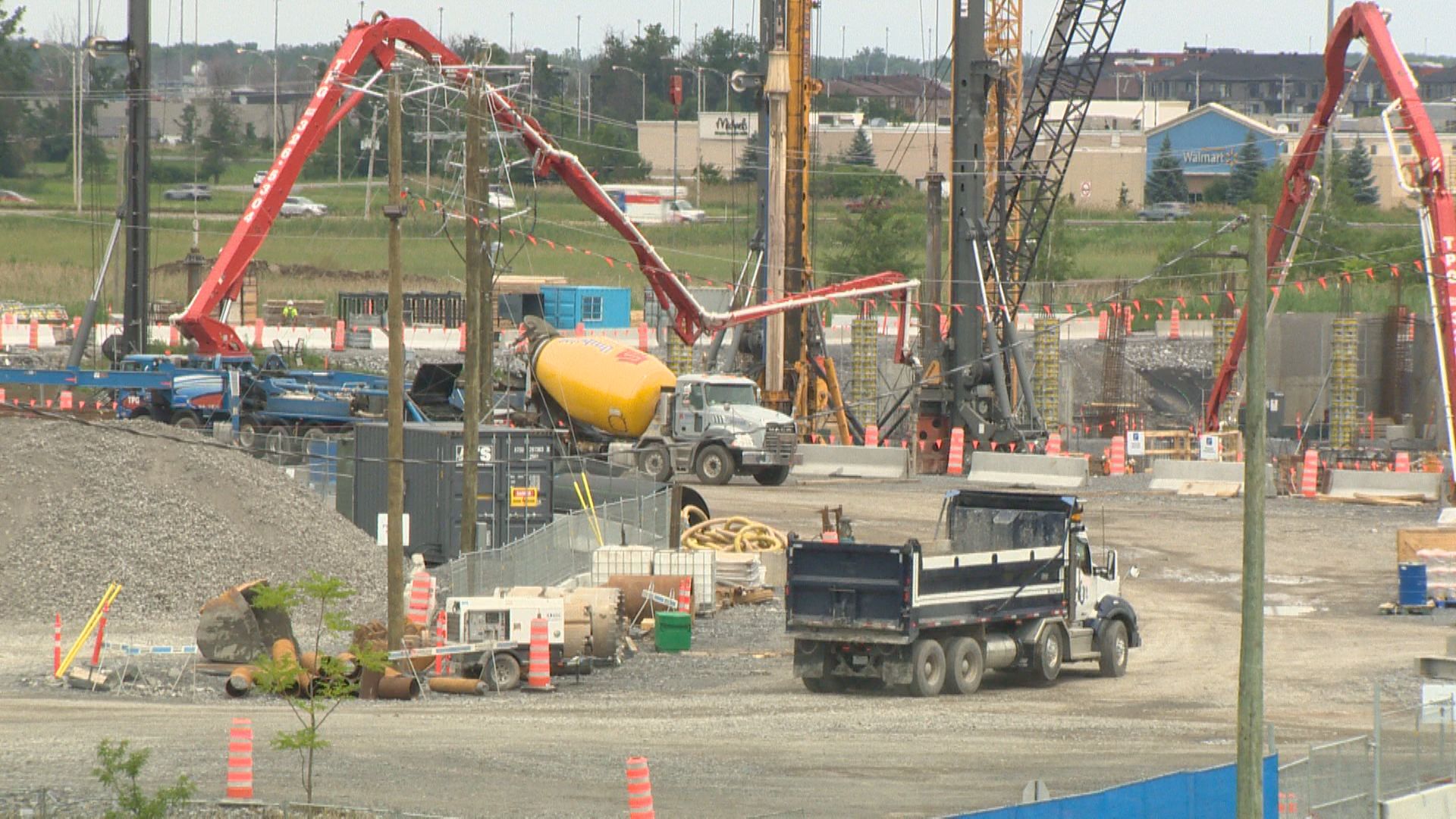 Montreal Metropolitan Community group wants brakes put on hospital parking plan – Montreal | 24CA News