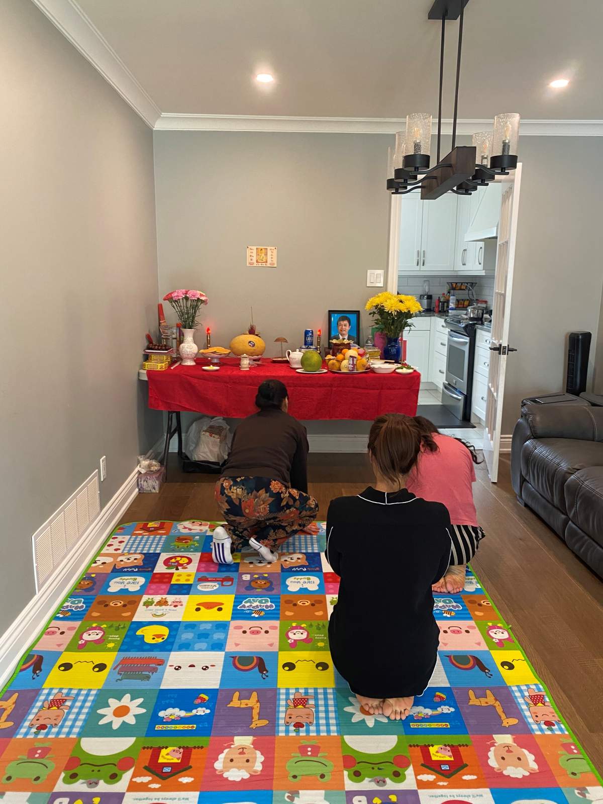 Family of Mississauga man killed in drive-by shooting searching for answers - image