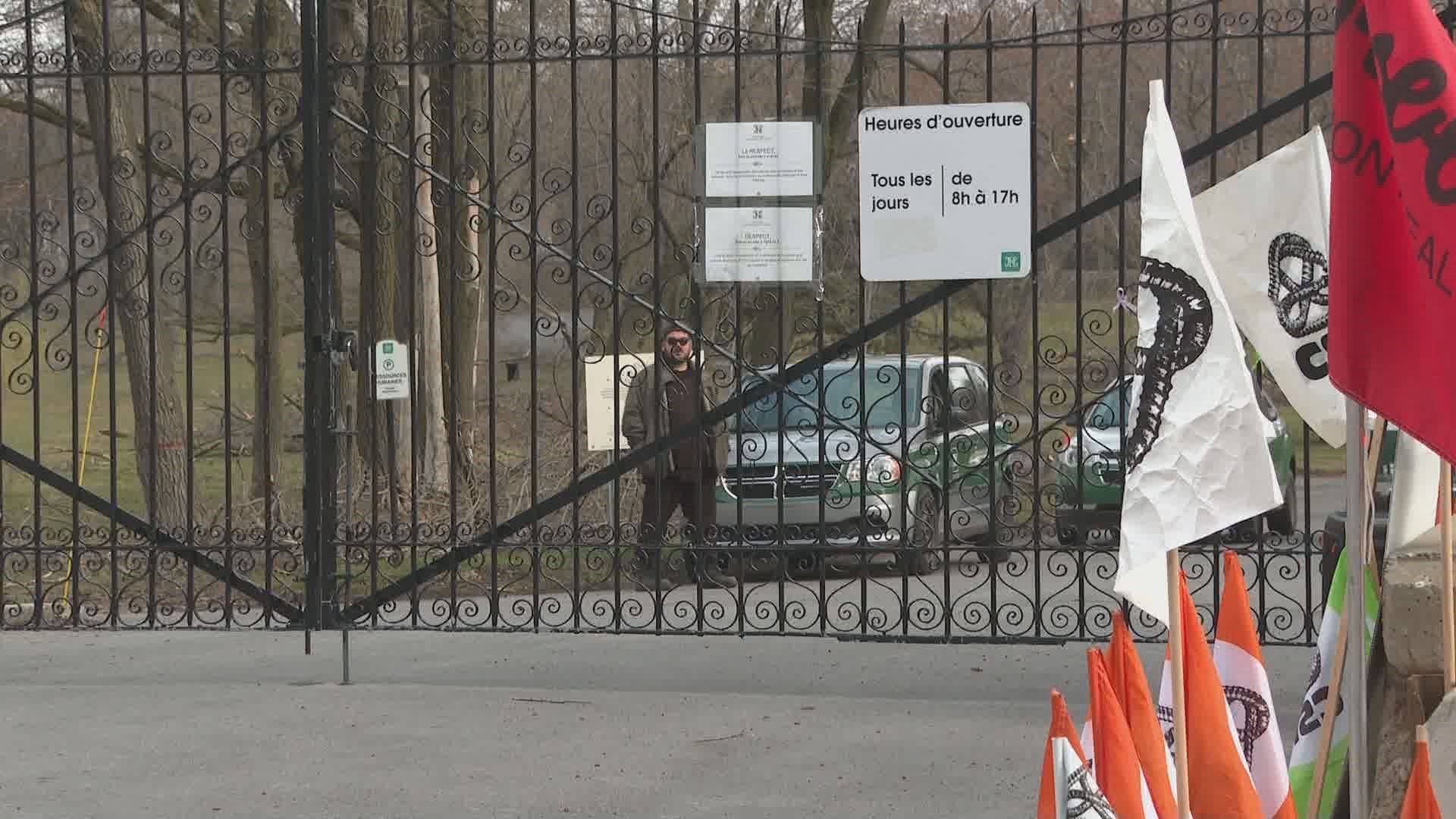 No deal: Workers at Canada's largest cemetery to keep striking - Vimarsana News