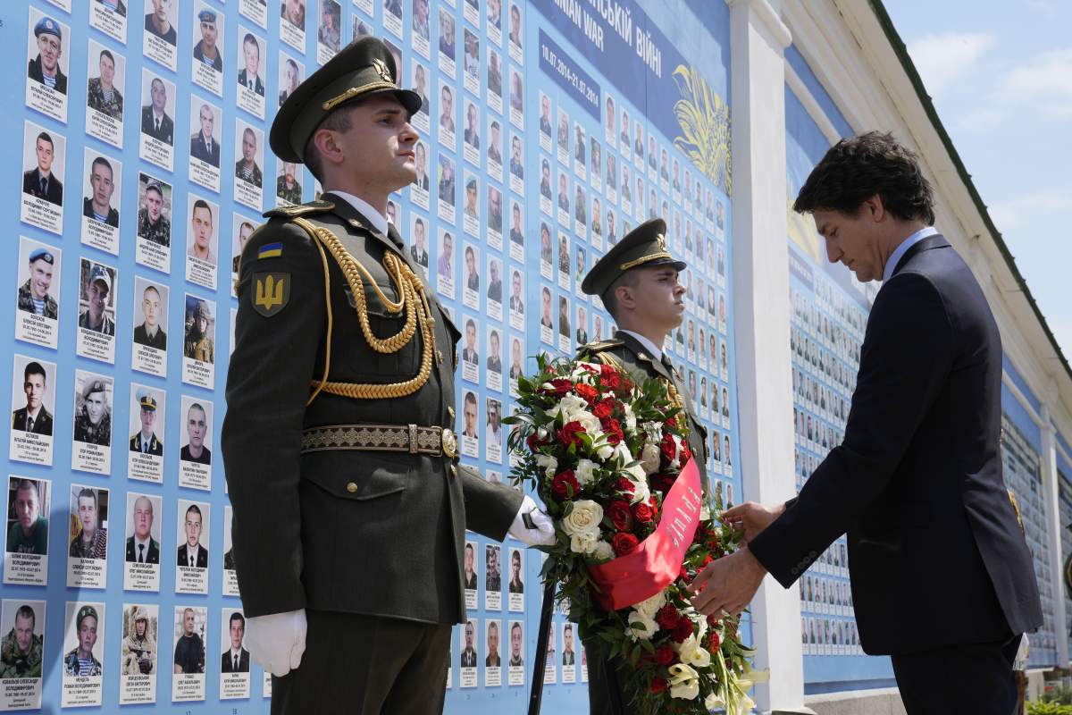 Trudeau lays a wreath at the wall of remembrance for those missing and killed in the Ukraine war