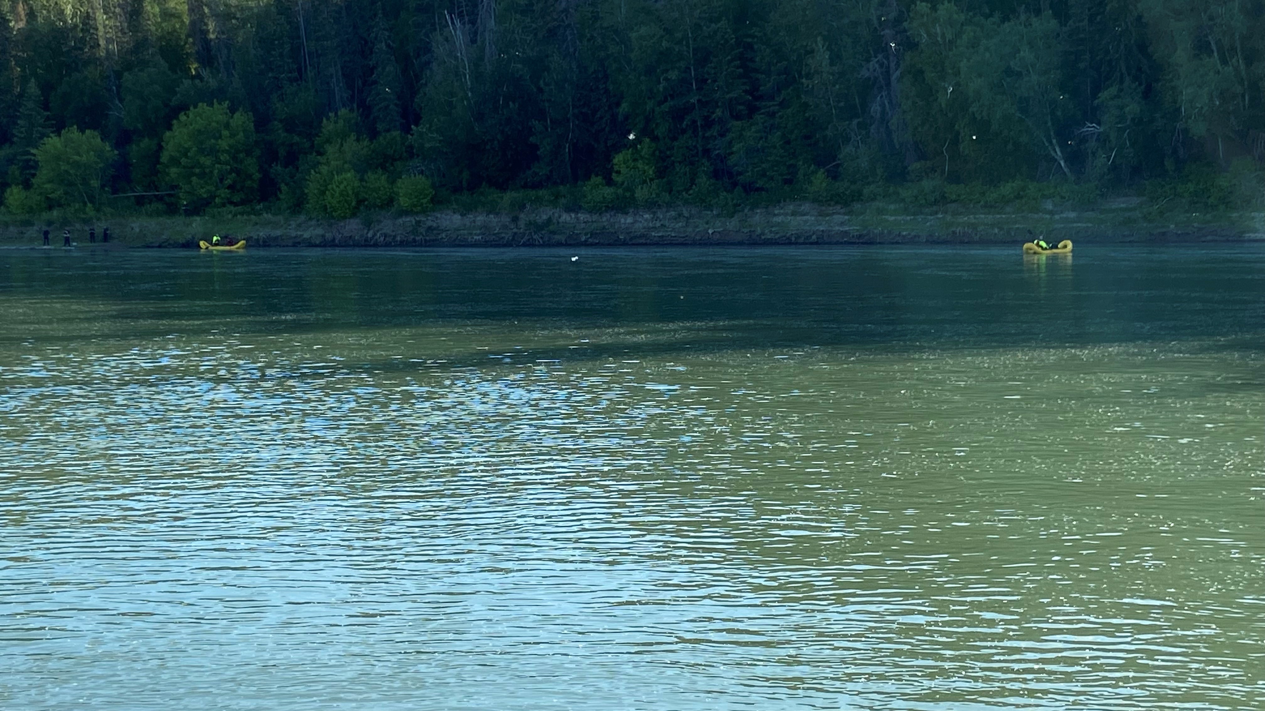 Edmonton police searching for 14-year-old last seen in North Saskatchewan River – Edmonton | 24CA News