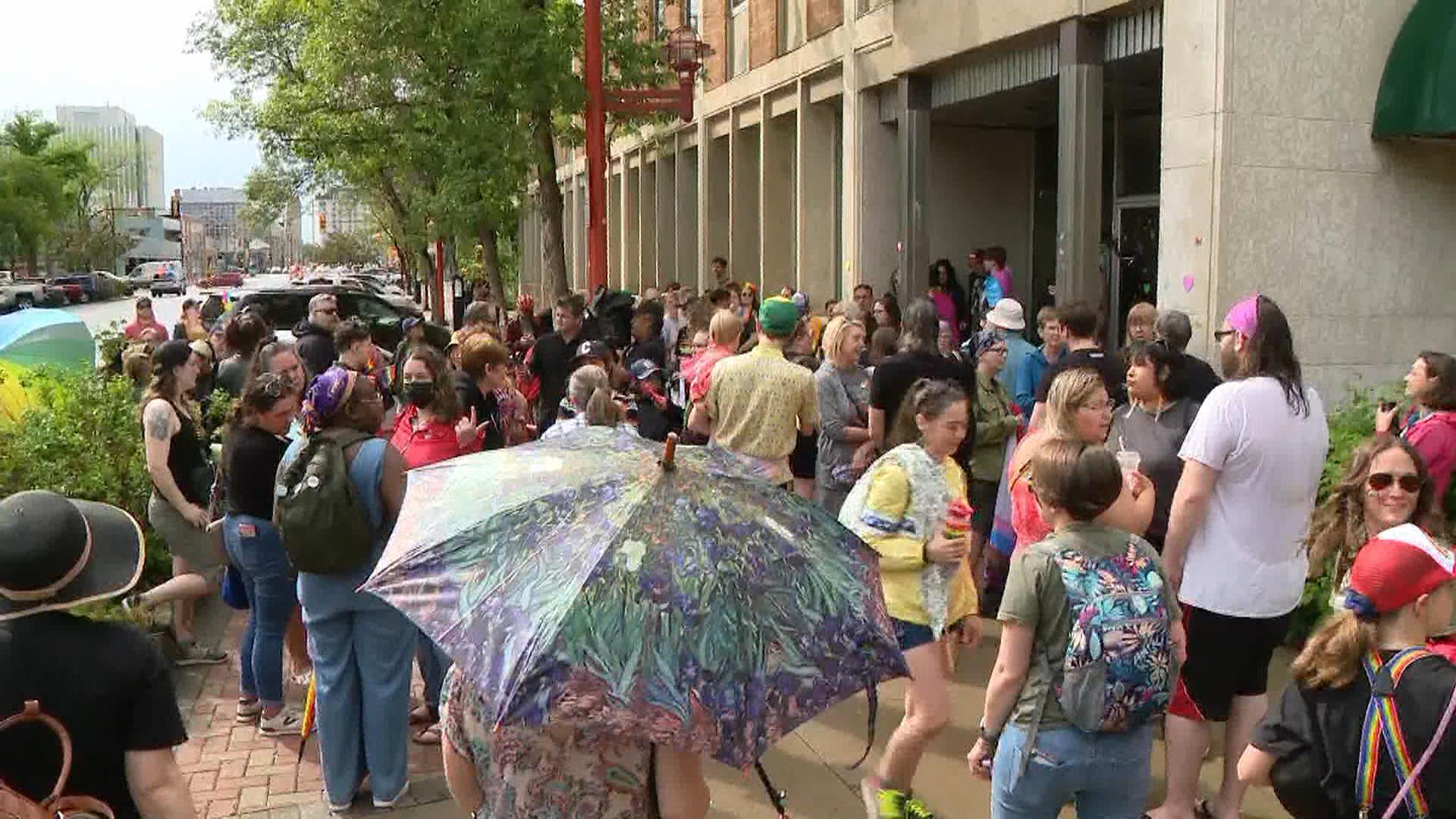‘Rally Against Bigotry’: Protesters stand against Greater Saskatoon Catholic School board – Saskatoon | 24CA News