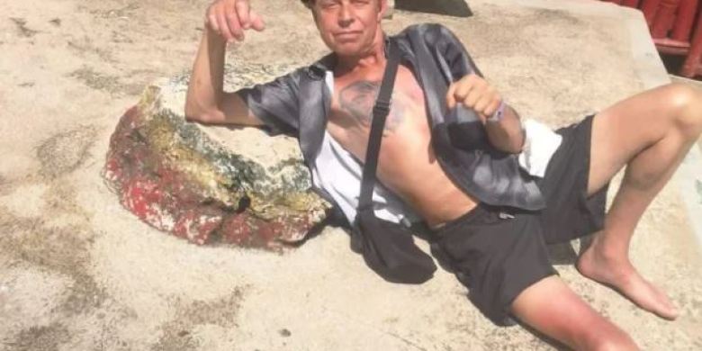 Tourist dies after trying to drink 21 cocktails on bar menu in Jamaica