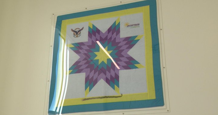 Star blanket hung at Saskatoon’s Jim Pattison Children’s Hospital