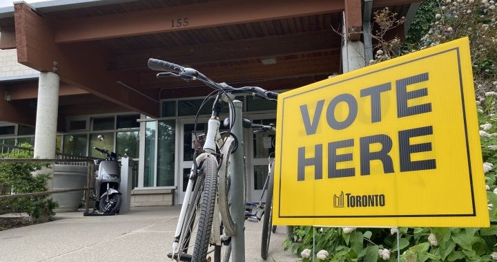 Toronto election: Voting hours extended at handful of polling stations, city says