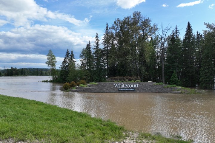 Alberta floods: Rivers receding west of Edmonton, some evacuation orders dropped