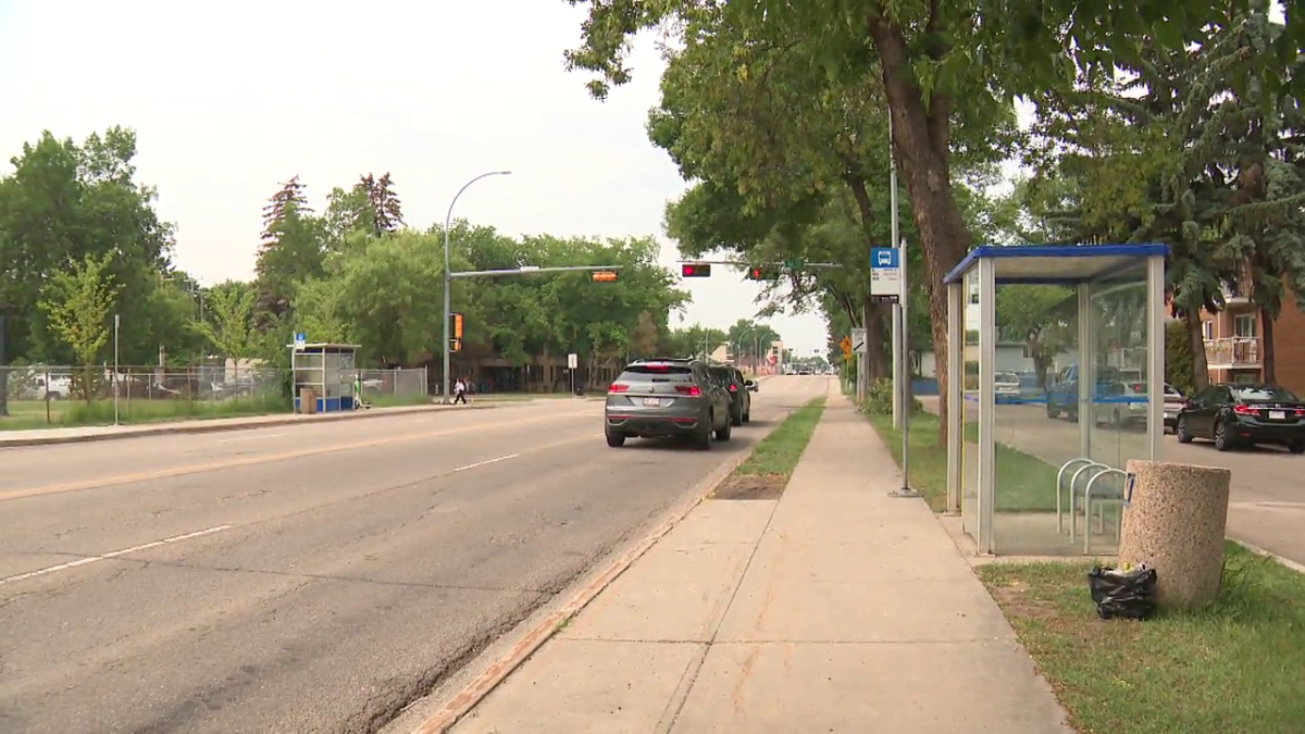 Edmonton senior waits nearly 30 minutes for help after assault on bus ...