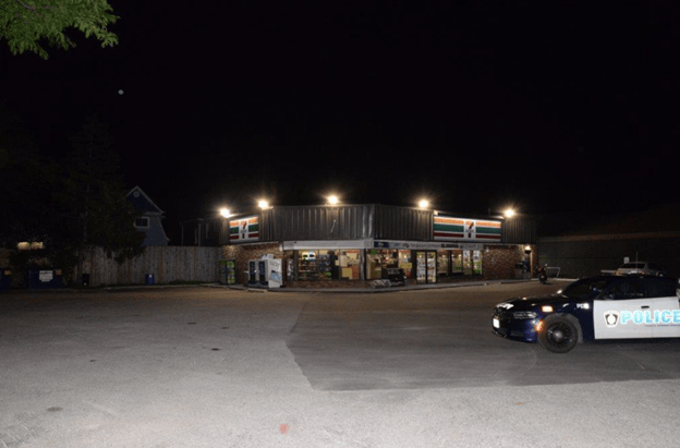 Sarnia, Ont. police investigating after 3 teens stabbed - Vimarsana News
