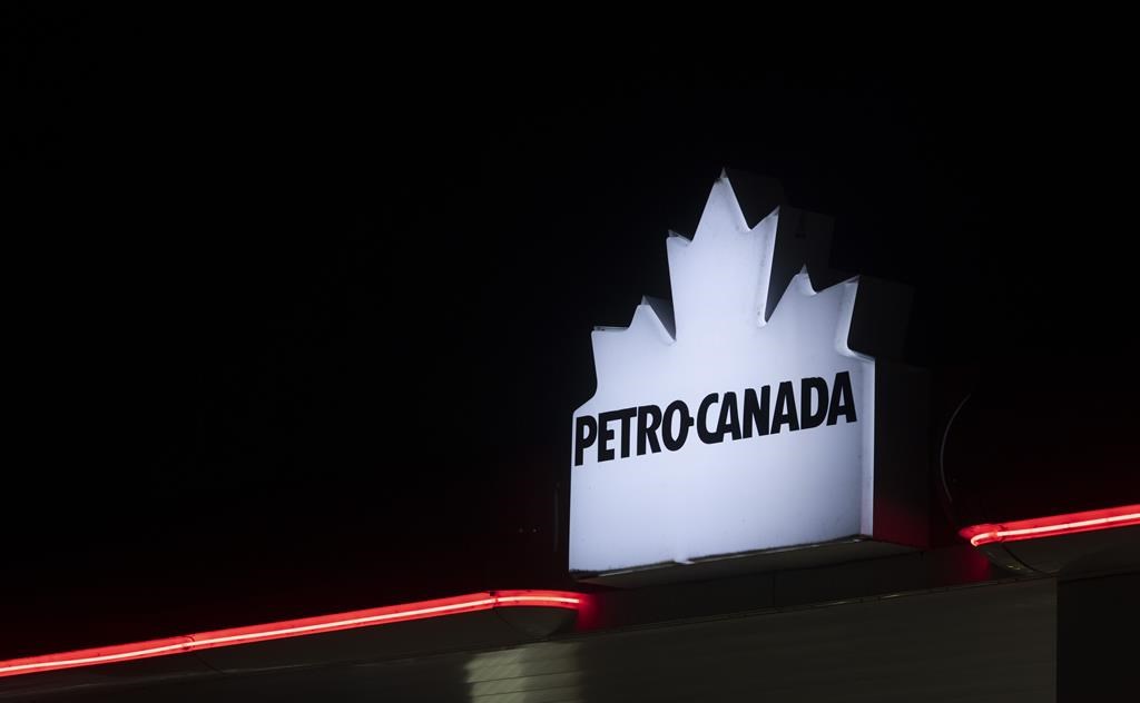 Petro-Canada to make fuel pre-payment mandatory at all Ontario pumps