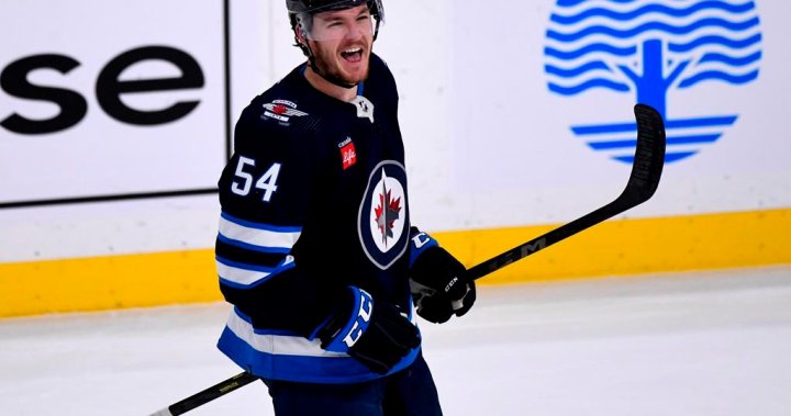 Защитителят на Winnipeg Jets Dylan Samberg ще размени своя хокейен