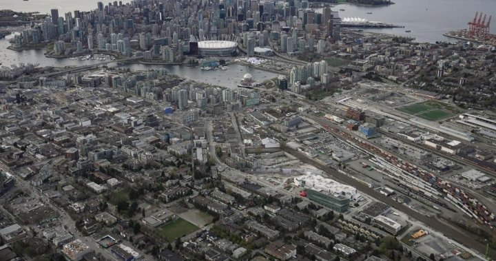 Средният наемател на Metro Vancouver харчи 61% от месечния си доход за наем
