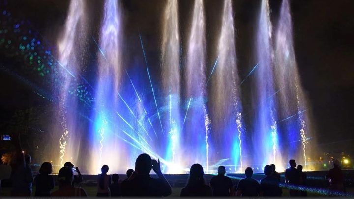 The Canadian National Exhibition promises to return with a splash next month – it’s touting a new fountain show billed as a “Vegas-style” spectacle. The daily show dubbed “Sparkling Symphony” pairs music with 11 dancing fountains that can erupt 30 metres in the air, while colour-changing lights and lasers will illuminate the show at night. 