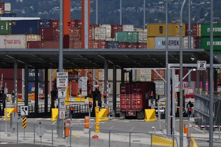 B.C. port strike: Union to recommend settlement deal to members