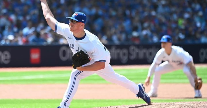 Jays trade Thornton to Mariners for minor leaguer