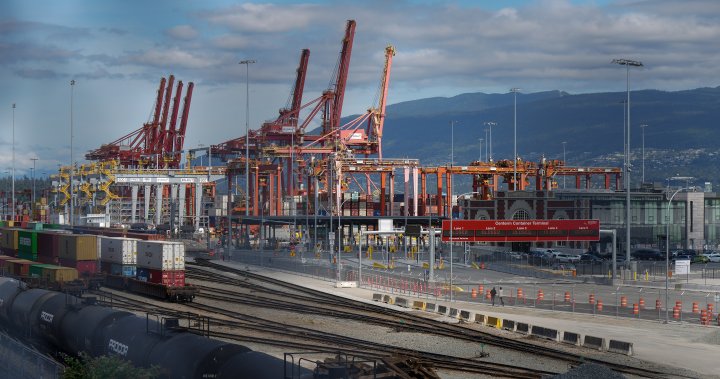 B.C. port strike must end ‘immediately,’ Poilievre says, urges Trudeau to act