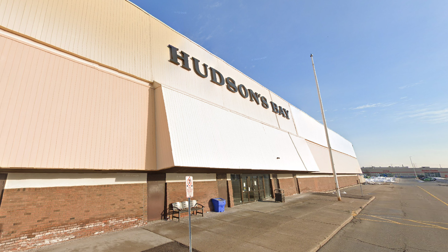 Hudson's Bay at Burlington Centre to close permanently in 2024