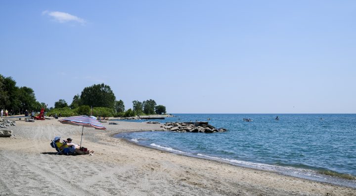 Public warned not to swim at 5 Toronto beaches after rain