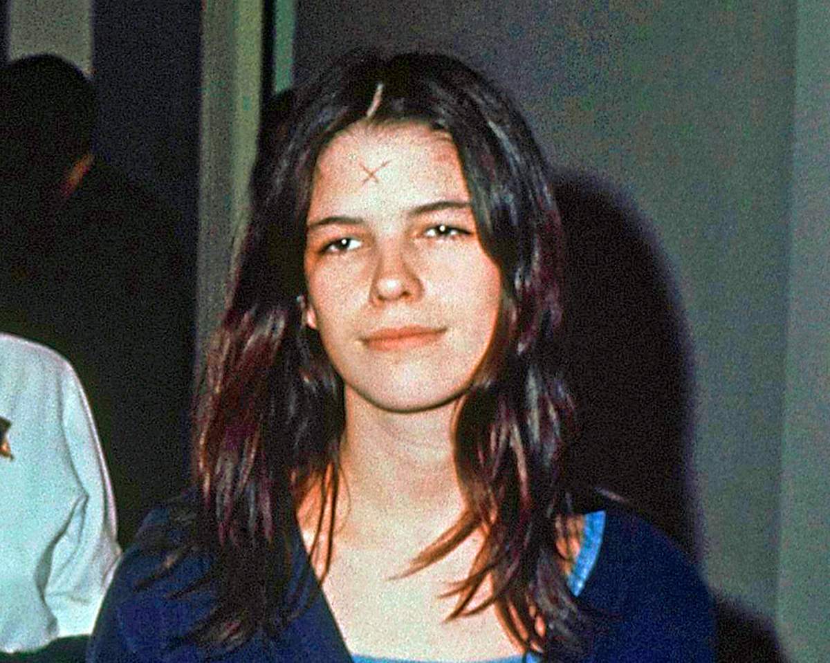 FILE – This March 29, 1971, file photo shows Leslie Van Houten in a Los Angeles lockup.