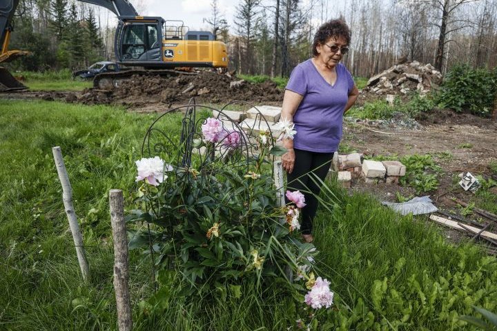 ‘It’s home’: Metis community rebuilds after northern Alberta wildfire