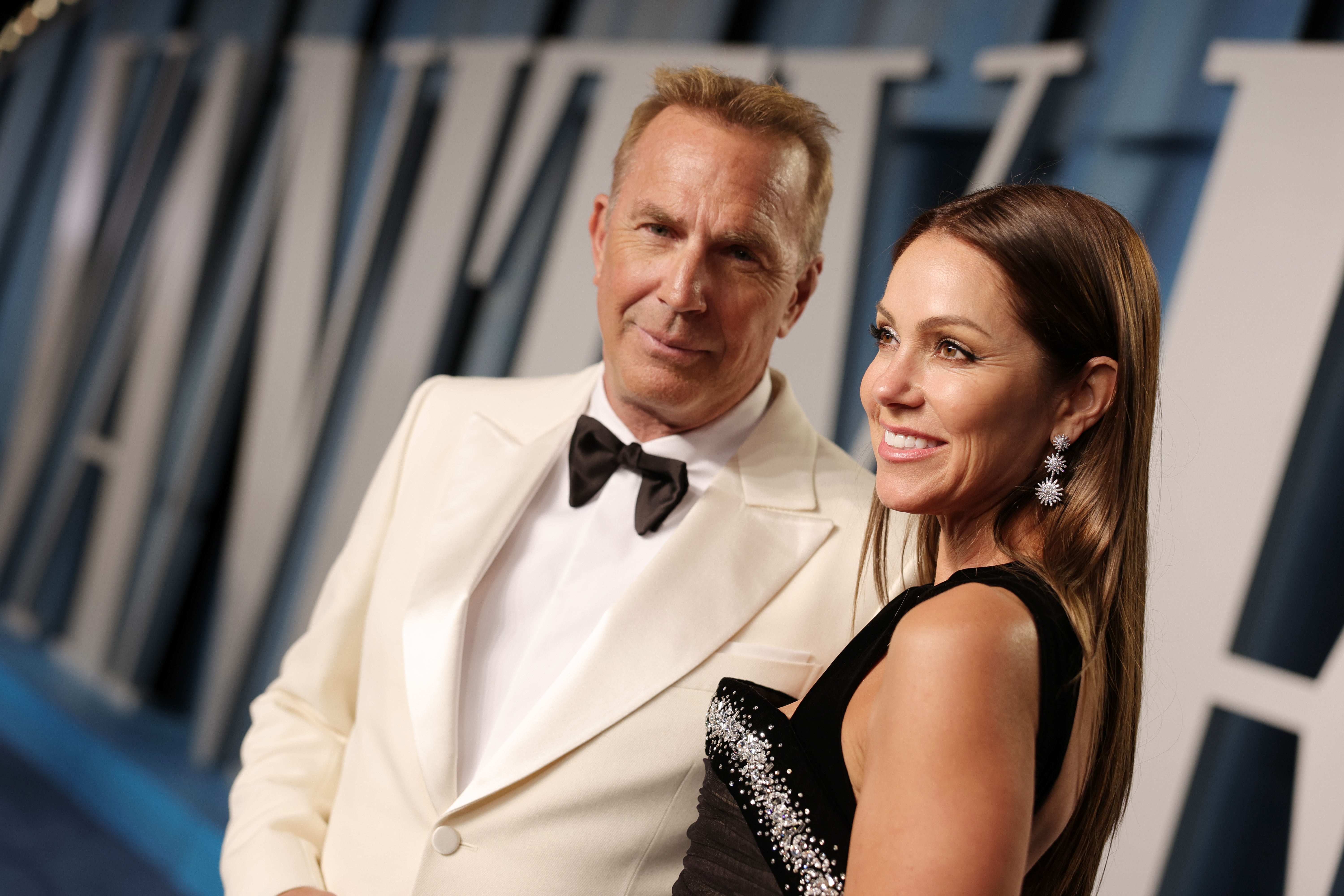Kevin Costner says estranged wife charged 0K to his credit card amid divorce – National