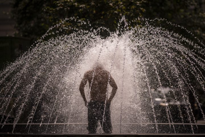 Extreme heat causes nearly 500 deaths per year in Quebec, report says