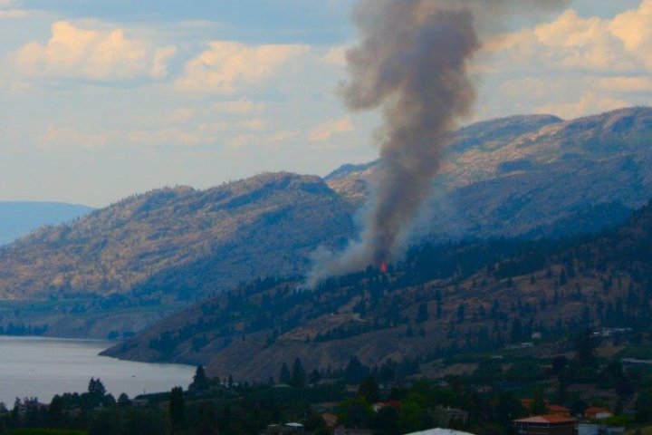 Out-of-control wildfire breaks out north of Naramata