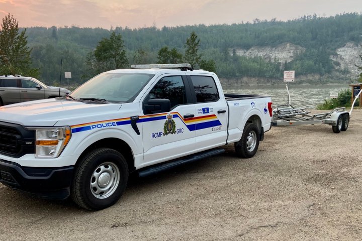 Search is on for person seen struggling in North Saskatchewan River: Devon RCMP