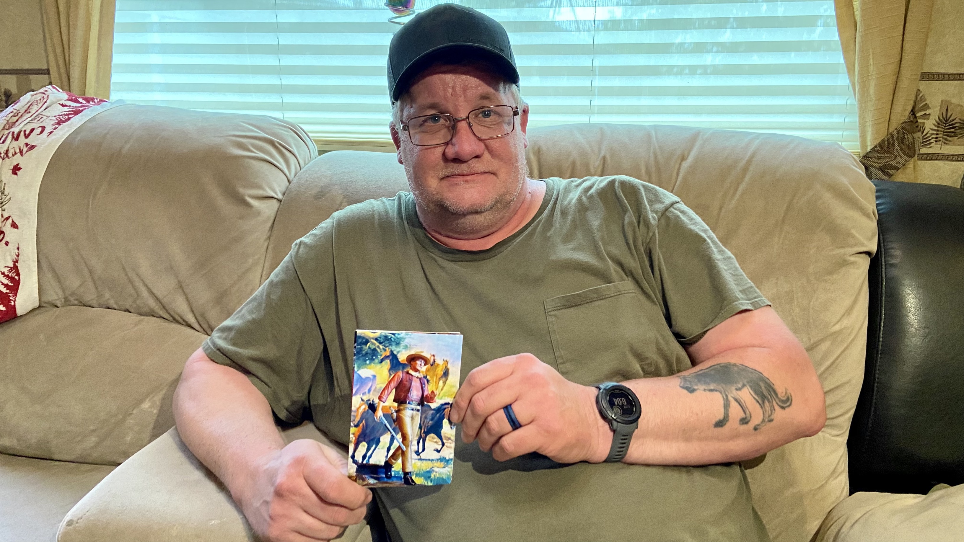 Edmonton senior in hospital after random attack in broad daylight – Edmonton | 24CA News