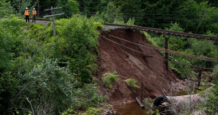 Nova Scotia floods cut off major railroad. What we know so far  | Globalnews.ca