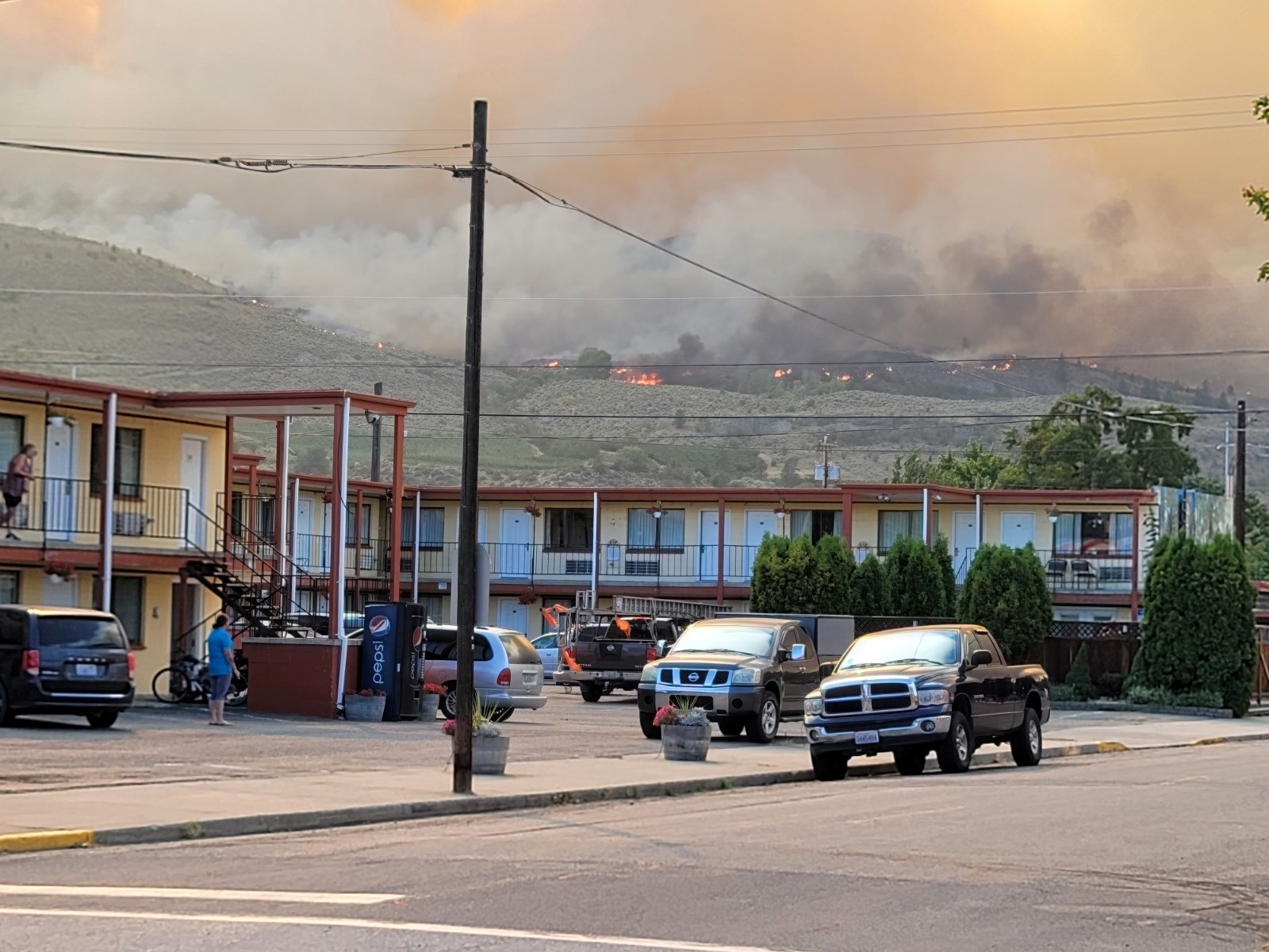 Evacuation Order Issued For Osoyoos After U S Wildfire Crosses Border   Oroville Fire 1 